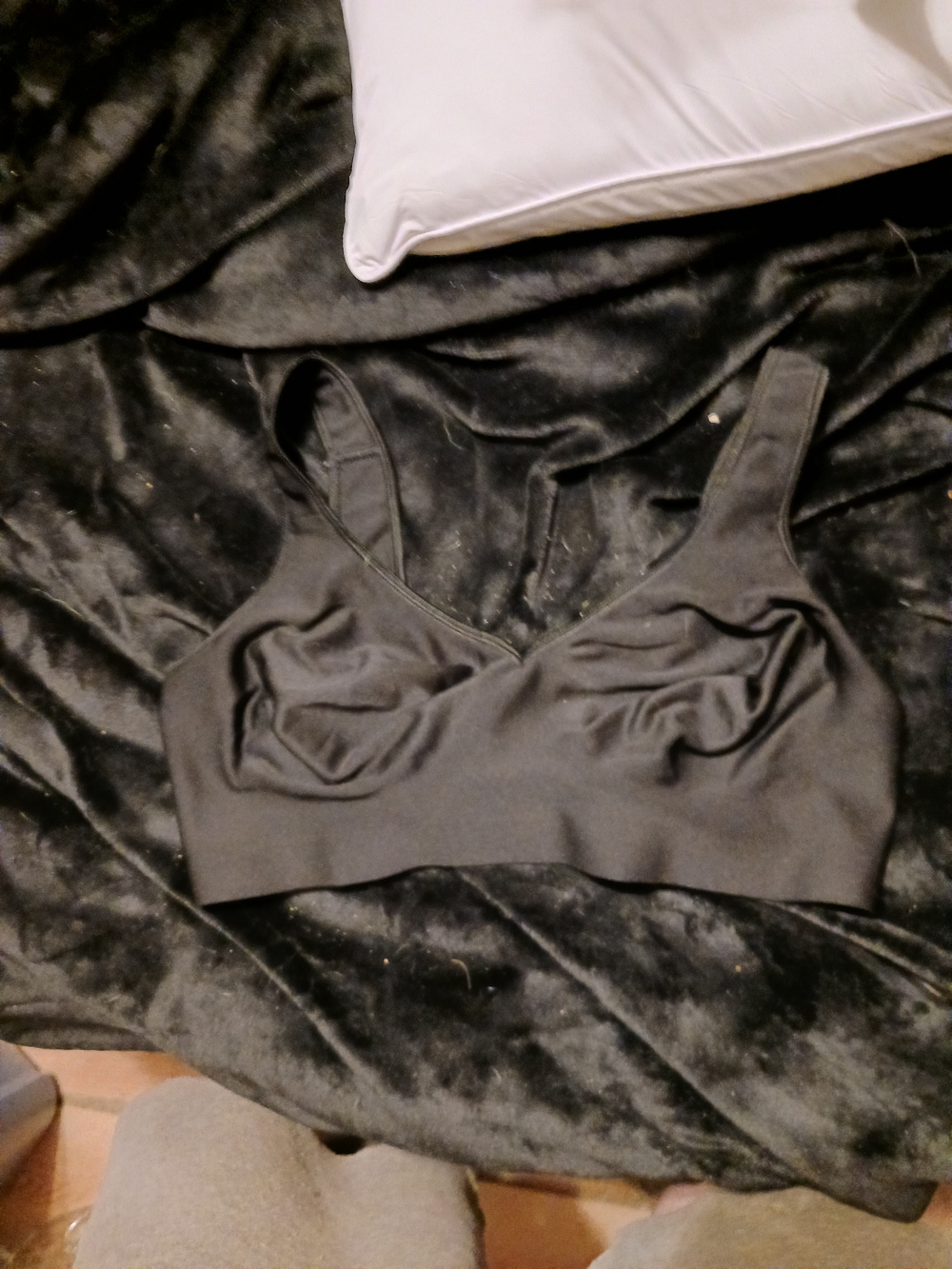 Hanes Wireless Black Comfort Bra
